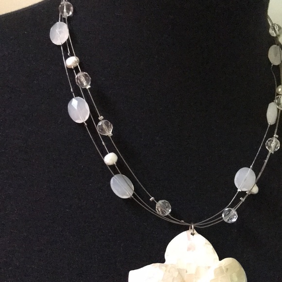 Mother of Pearl Adjustable Floral Necklace 🌸 UNIQUE and RARE🌸 - Picture 4 of 8